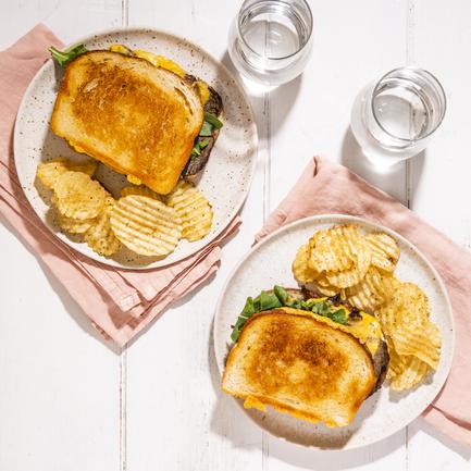 Grilled Roast Beef and Cheddar Sandwich