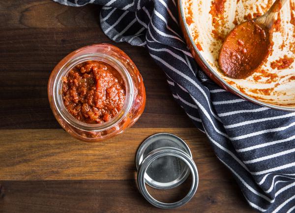 Slow-Cooked Marinara Sauce